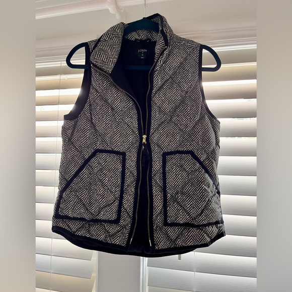 J. Crew Herringbone Vest Size XS - Picture 2 of 4